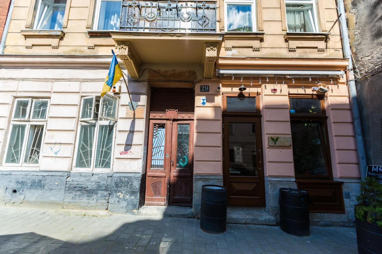 Квартира На Вулиці Федорова 29 Біля Площі Ринок Підвальна Lviv Ngoại thất bức ảnh
