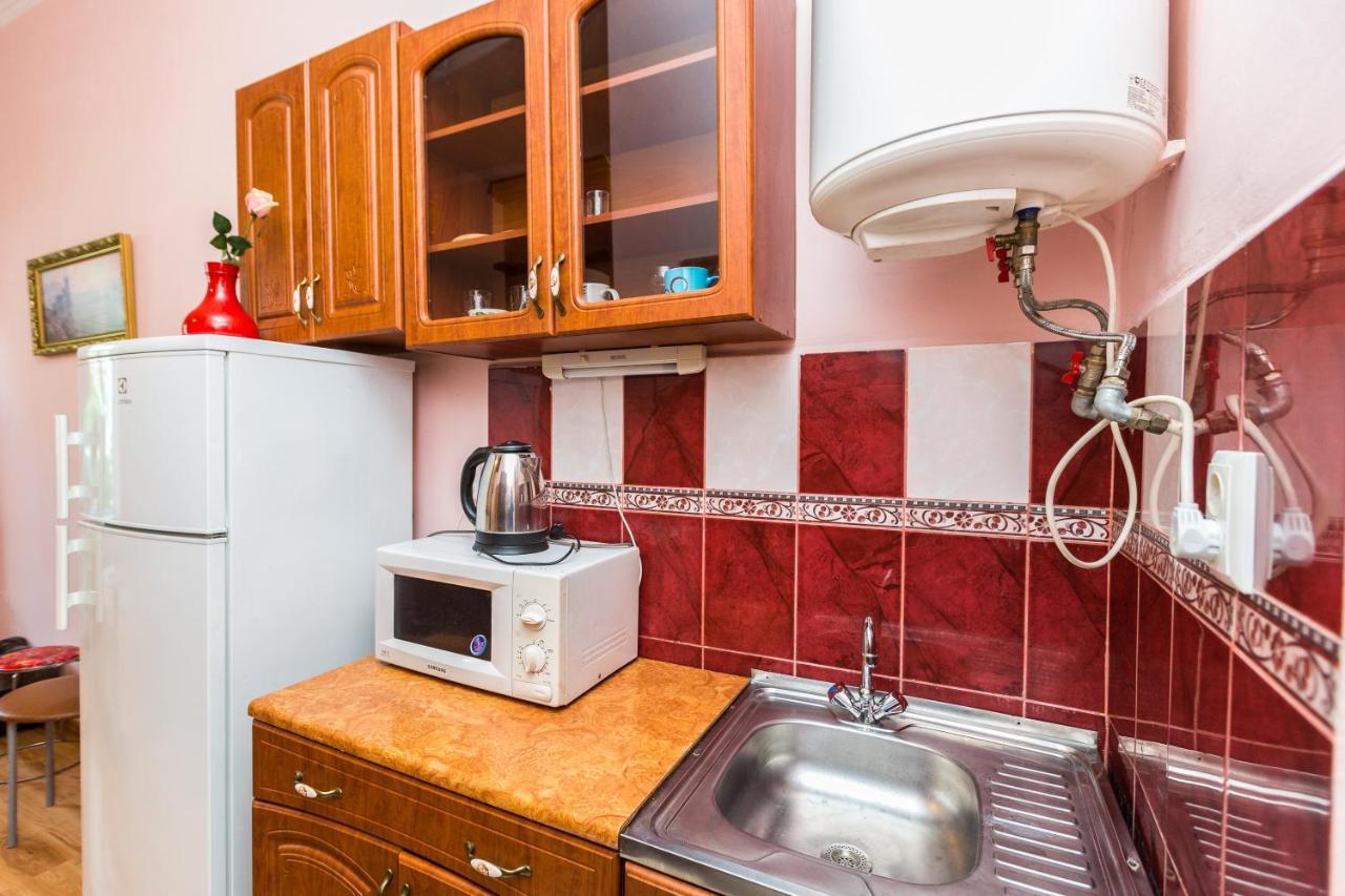 Квартира На Вулиці Федорова 29 Біля Площі Ринок Підвальна Lviv Ngoại thất bức ảnh